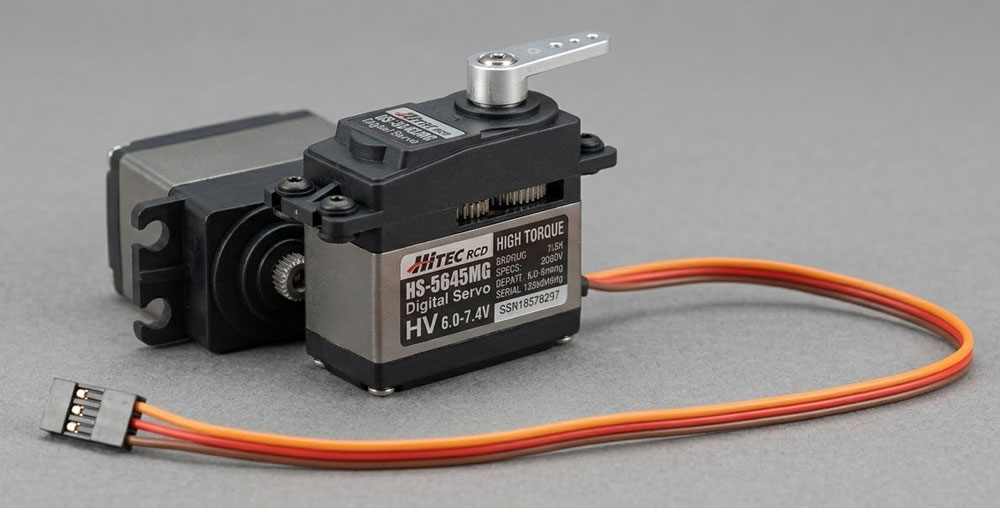 A digital R/C servo with output arm and cable